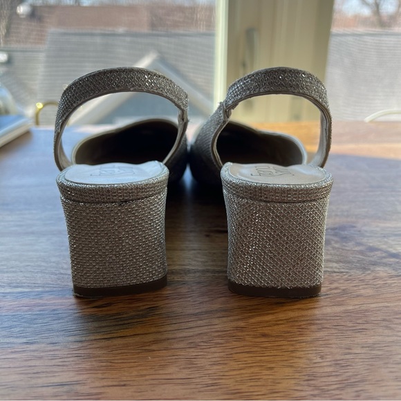 Franco Sarto Gold Shoes - Picture 7 of 9